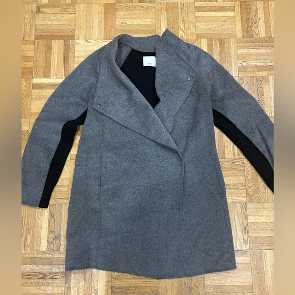 Vince sweater/coat size small - Picture 3 of 7